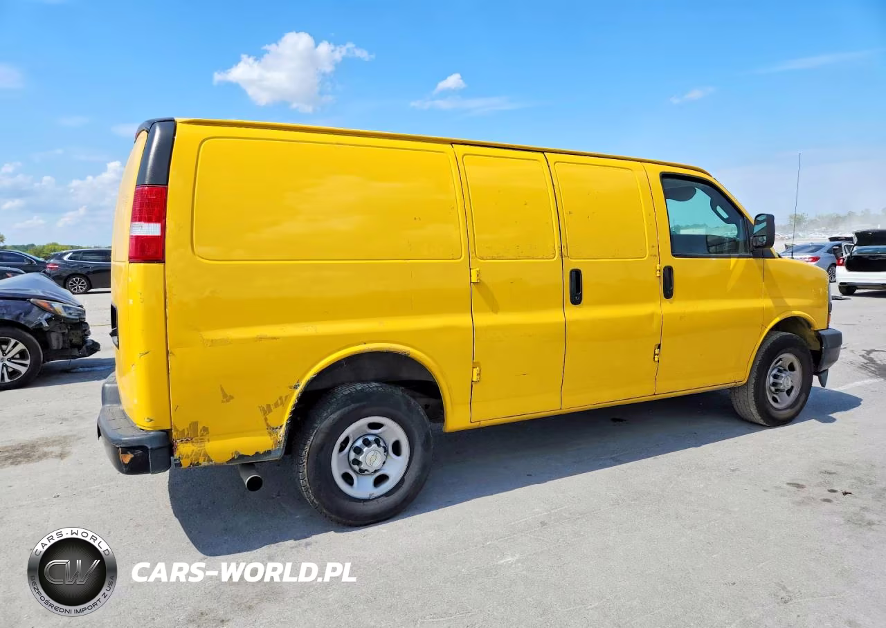 2021 Chevrolet Express 2500 Cargo Delivery Van VIN:1GCWGAFP2M1166830 - 3