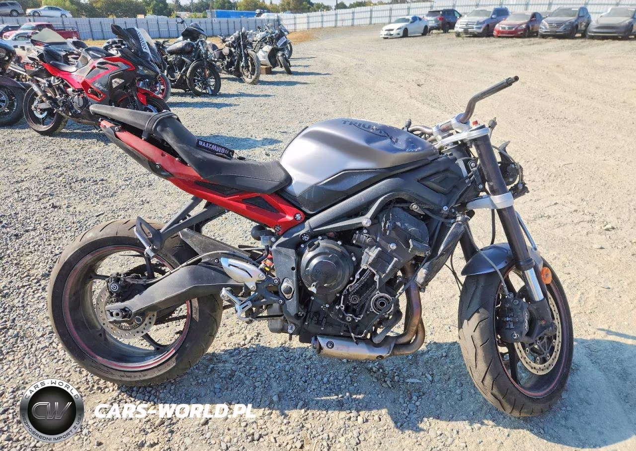 2015 Triumph Motorcycle Street Triple R – zdjęcie 1 z 9