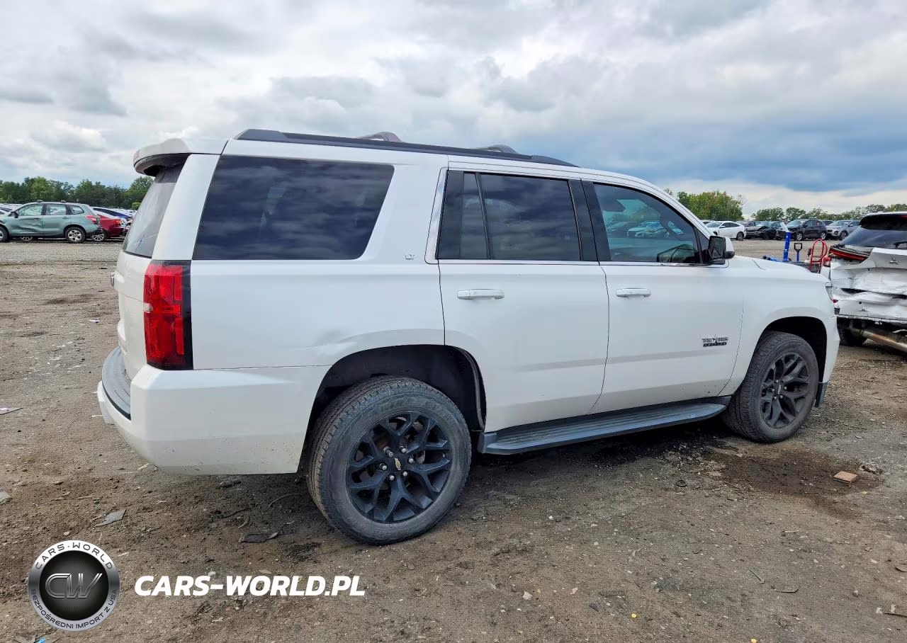 2017 Chevrolet Tahoe C1500 Lt VIN:1GNSCBKC5HR320352 - 3