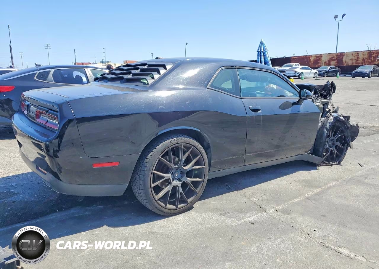2015 Dodge Challenger Sxt VIN:2C3CDZAG5FH821427 - 3