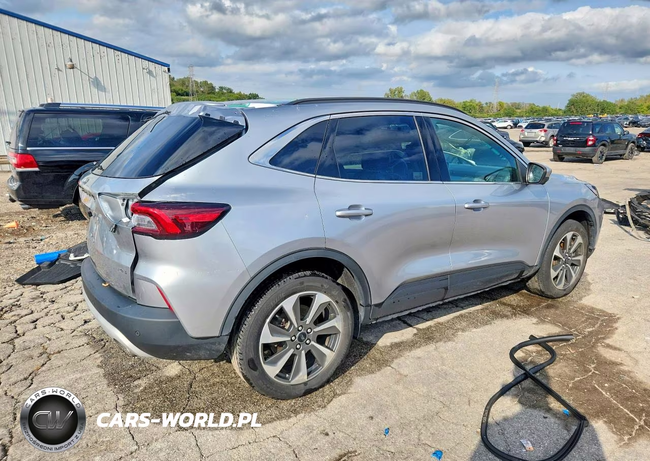 2023 Ford Escape Platinum VIN:1FMCU9JZXPUB29641 - 3