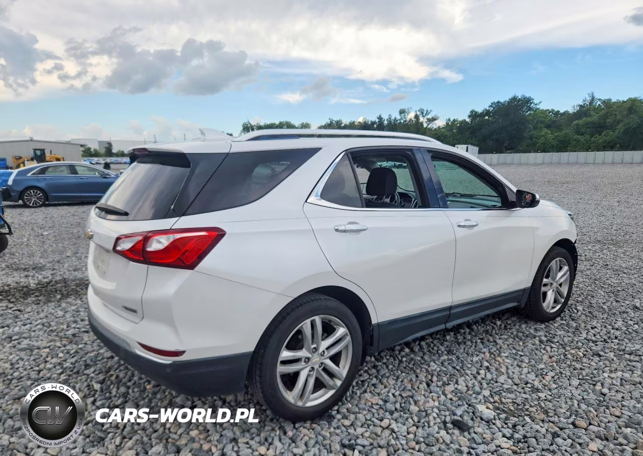 2018 Chevrolet Equinox Premier VIN:2GNAXMEV1J6151912 - 3