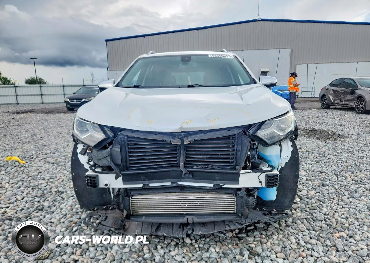 2018 Chevrolet Equinox Premier VIN:2GNAXMEV1J6151912 - 5