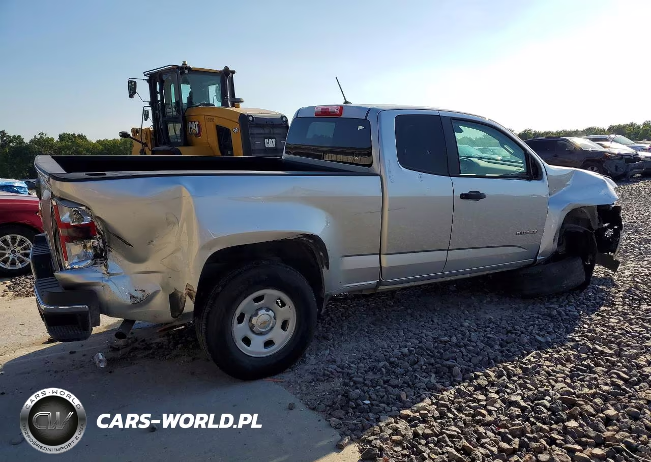 2018 Chevrolet Colorado VIN:1GCHSAEA6J1175109 - 3