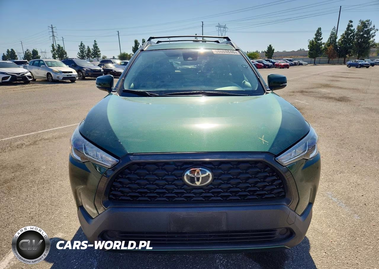2022 Toyota Corolla Cross Le VIN:7MUCAAAGXNV036770 - 5