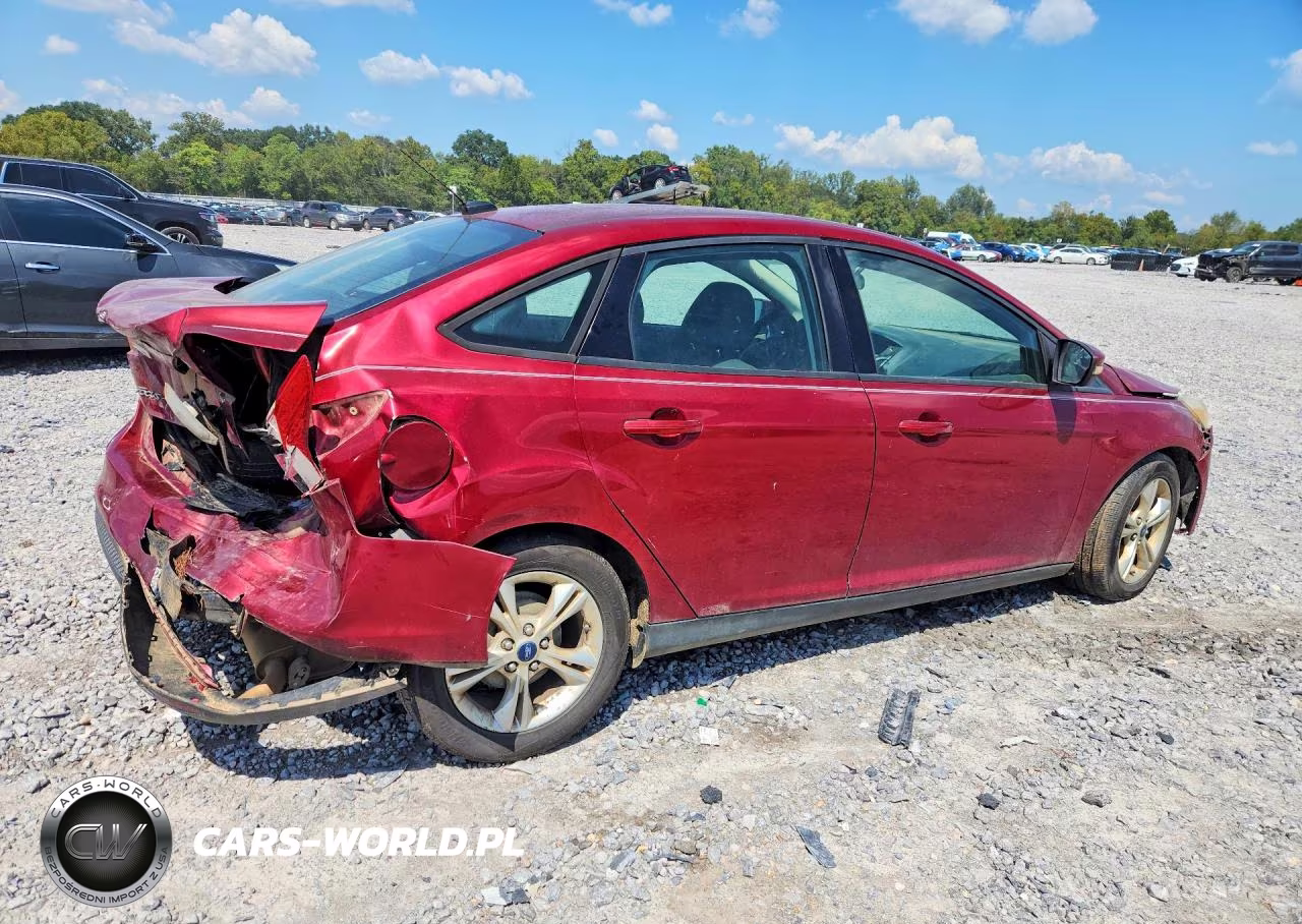 2014 Ford Focus Se VIN:1FADP3F23EL114710 - 3