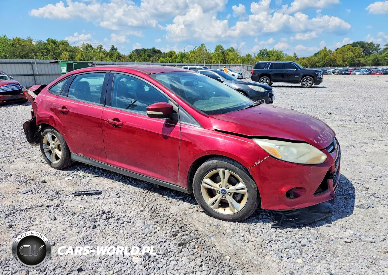 2014 Ford Focus Se VIN:1FADP3F23EL114710 - 4