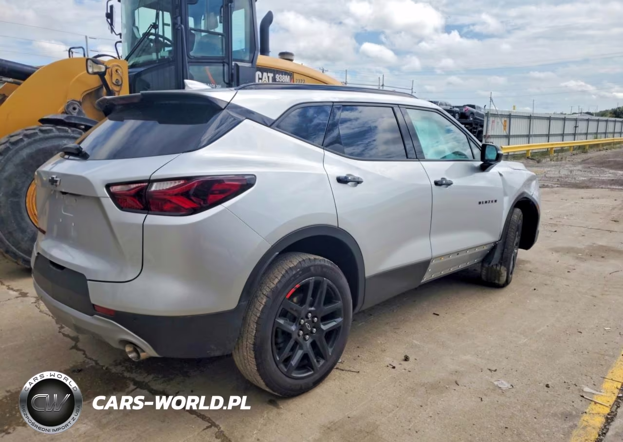 2021 Chevrolet Blazer 2Lt VIN:3GNKBCRS9MS586826 - 3