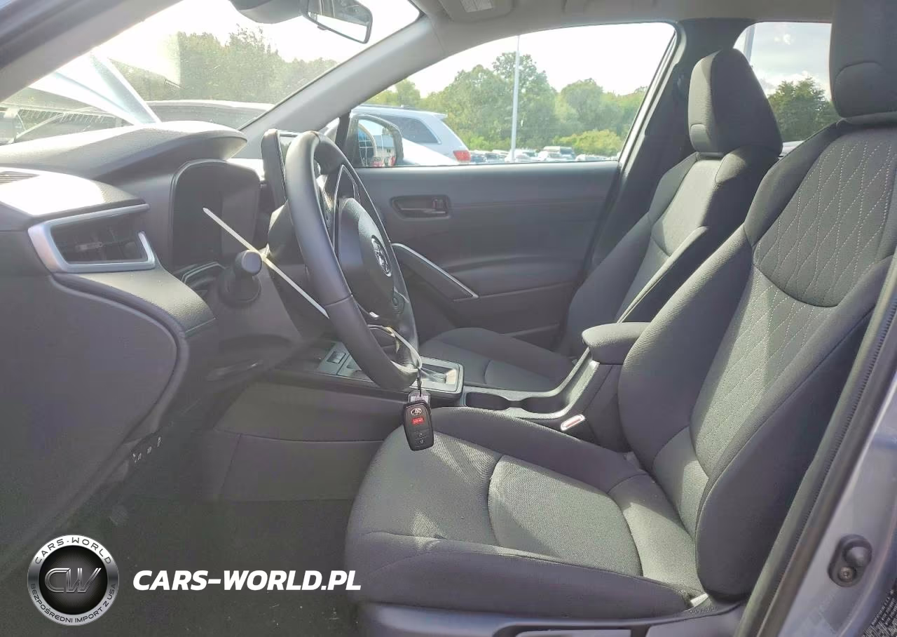 2026 Toyota Corolla Cross Le VIN:7MUCAAAG5TV202545 - 7