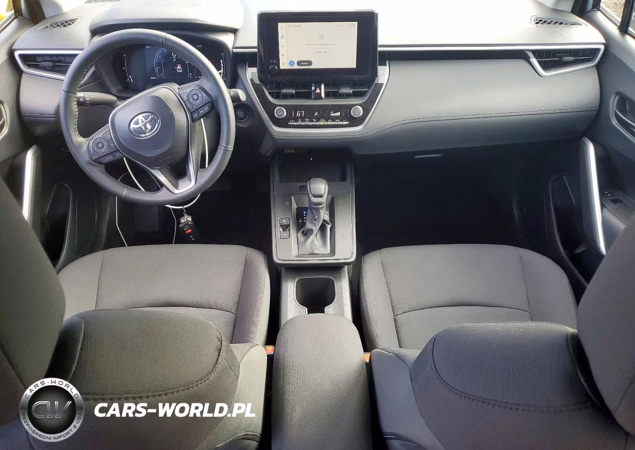 2026 Toyota Corolla Cross Le VIN:7MUCAAAG5TV202545 - 8