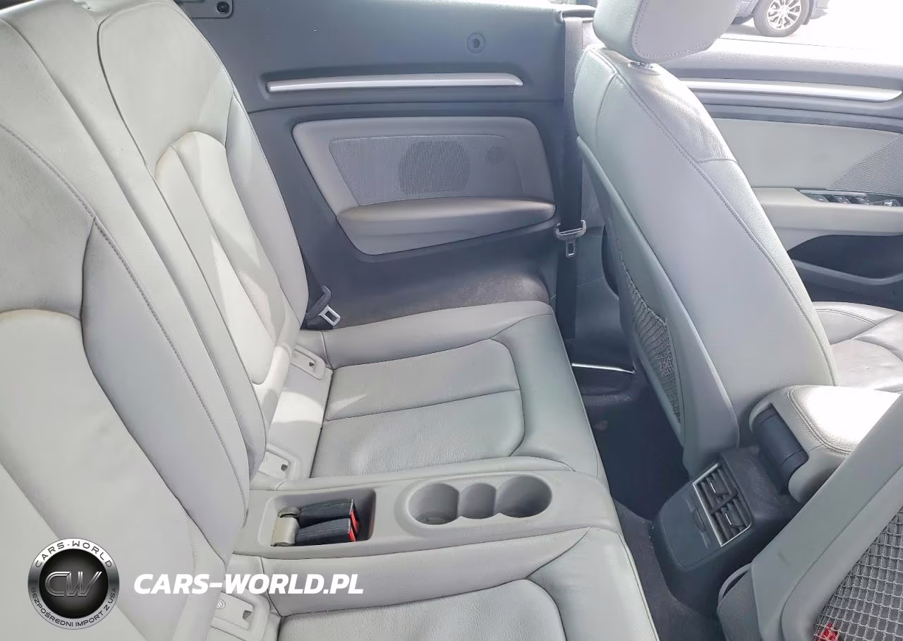 2018 Audi A3 Premium VIN:WAU78LFF3J1002502 - 10