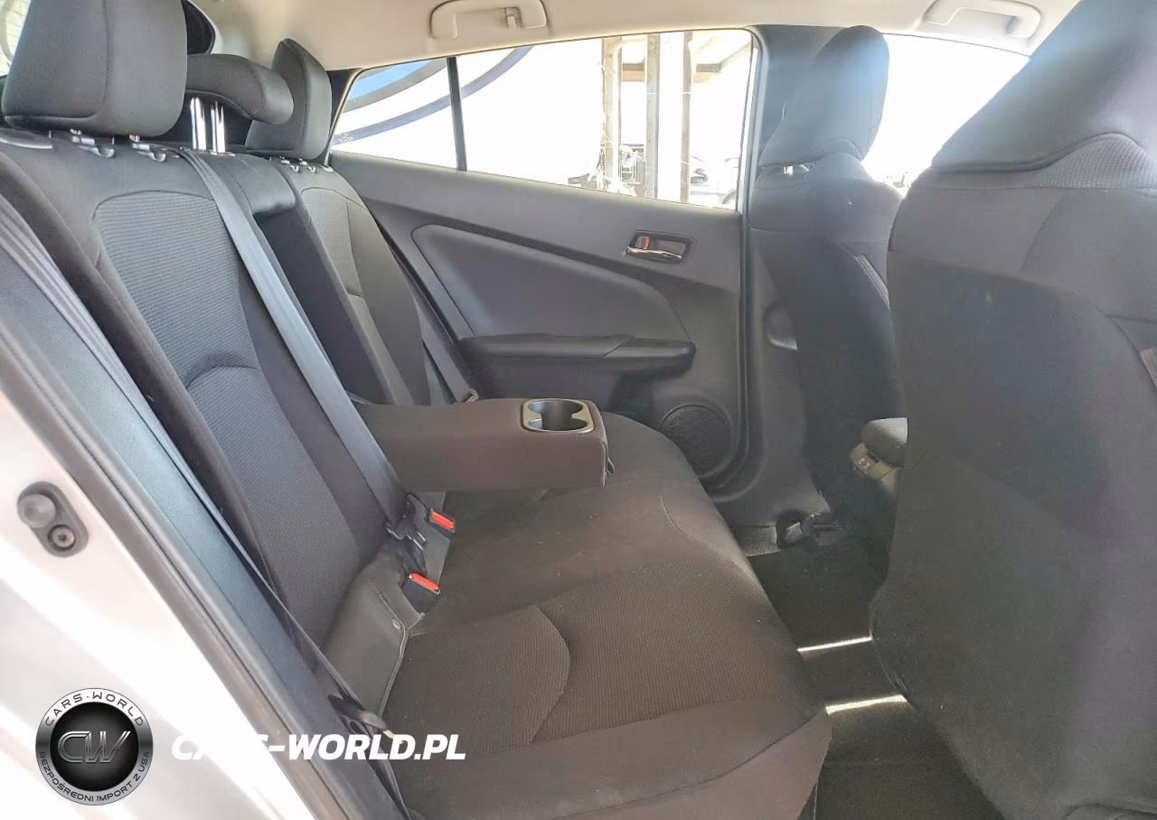 2020 Toyota Prius L Eco VIN:JTDKARFU0L3115110 - 10