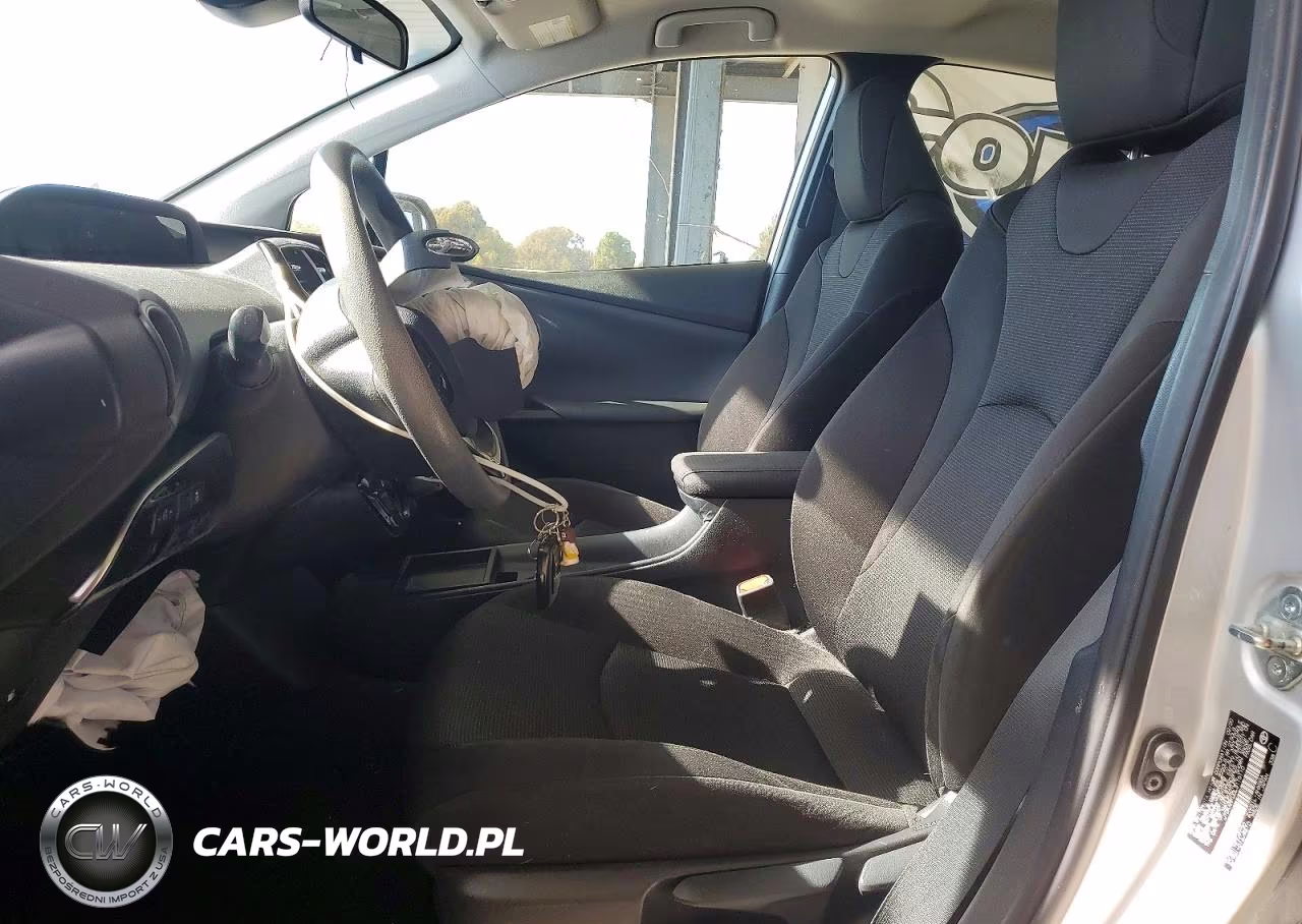 2020 Toyota Prius L Eco VIN:JTDKARFU0L3115110 - 7