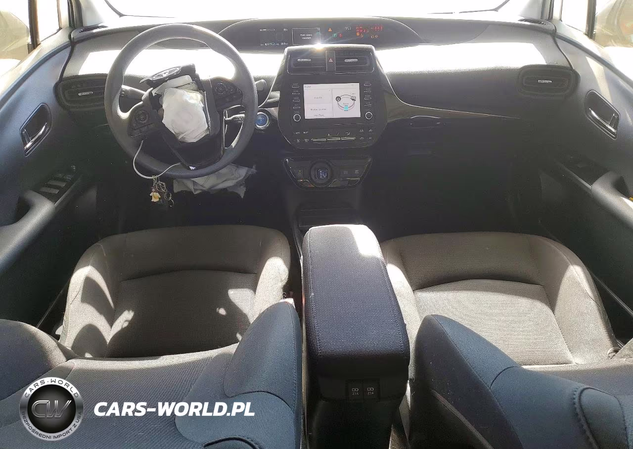 2020 Toyota Prius L Eco VIN:JTDKARFU0L3115110 - 8