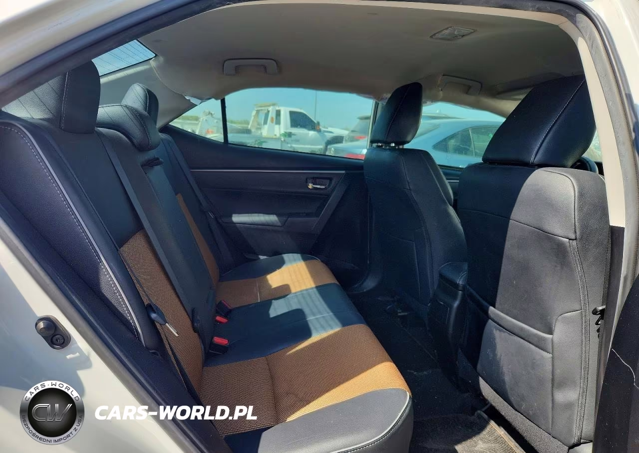 2015 Toyota Corolla S Plus VIN:5YFBURHE6FP248964 - 10