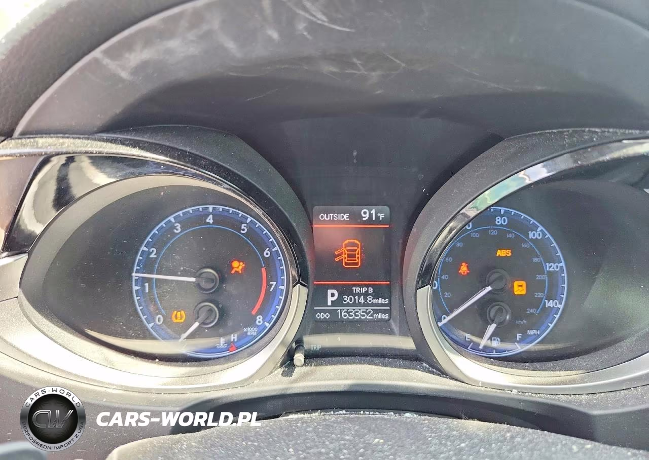 2015 Toyota Corolla S Plus VIN:5YFBURHE6FP248964 - 9