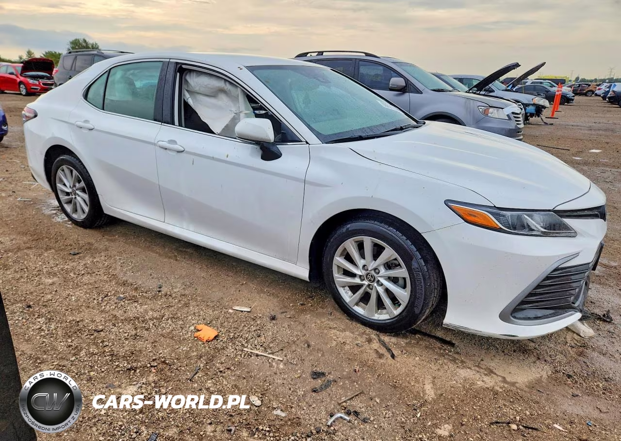 2021 Toyota Camry Le VIN:4T1R11AK9MU572088 - 4