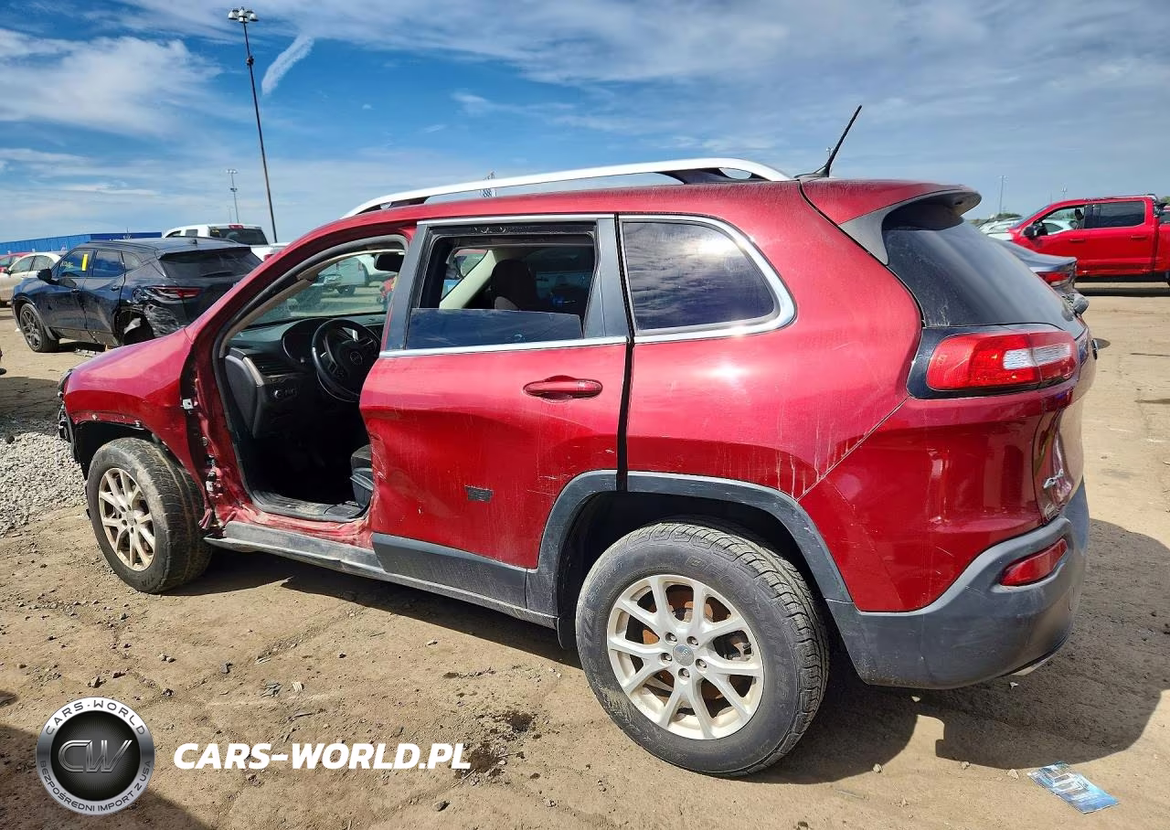 2017 Jeep Cherokee Latitude VIN:1C4PJMCS4HW645310 - 2
