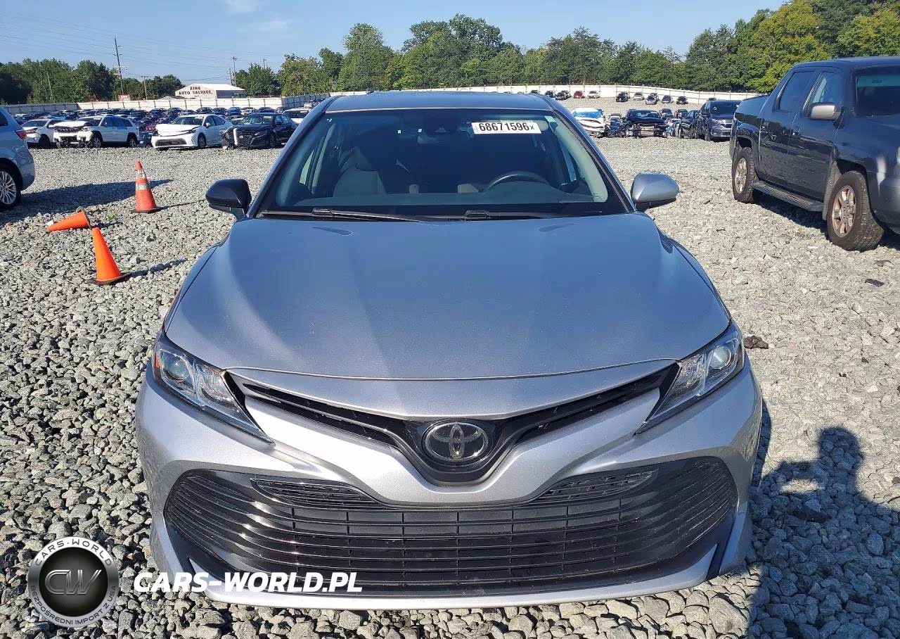 2020 Toyota Camry Le VIN:4T1C11AKXLU991054 - 5