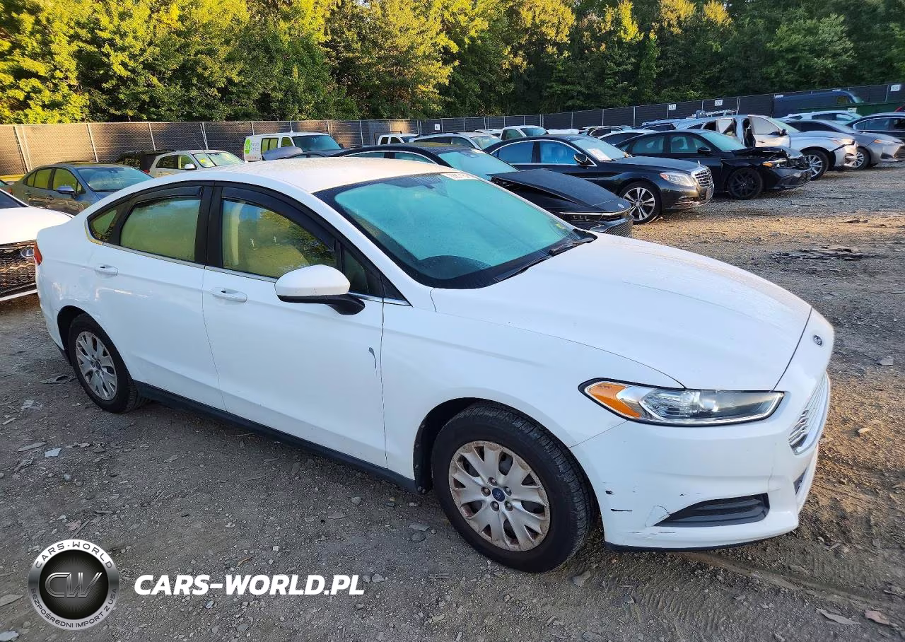 2013 Ford Fusion S VIN:3FA6P0G76DR162445 - 4