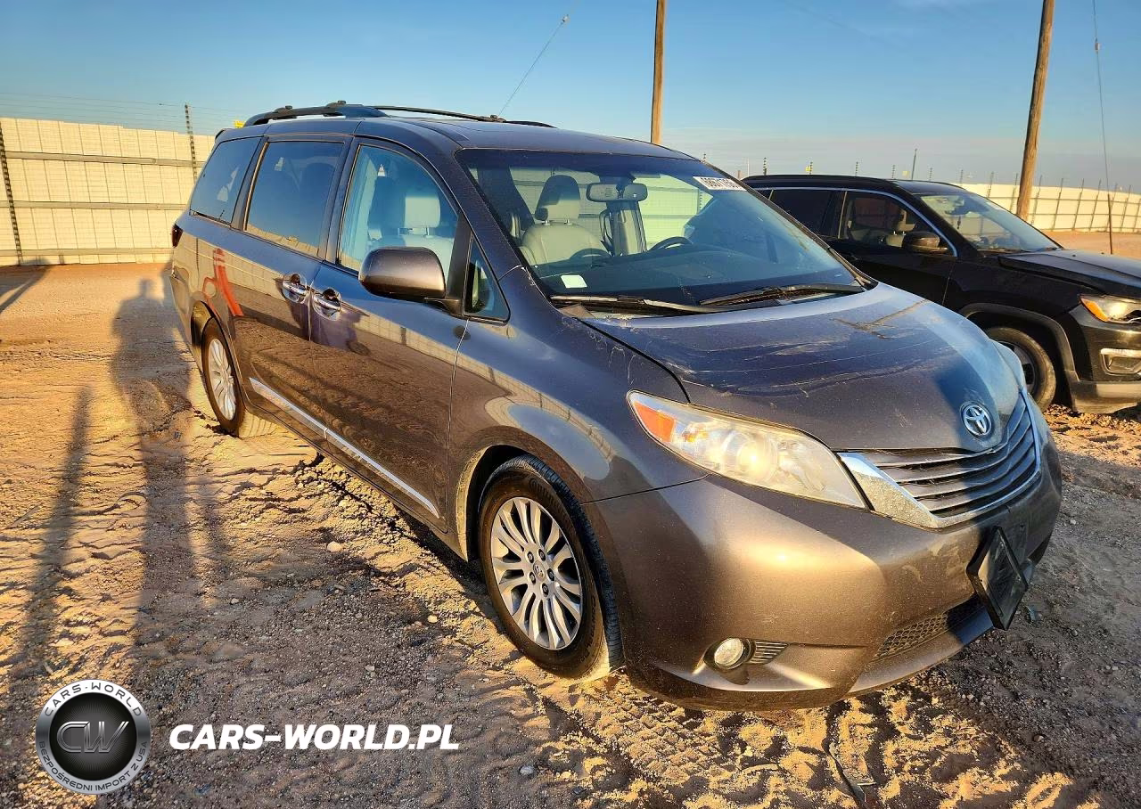 2015 Toyota Sienna Xle 8-Passenger VIN:5TDYK3DC3FS554237 - 4