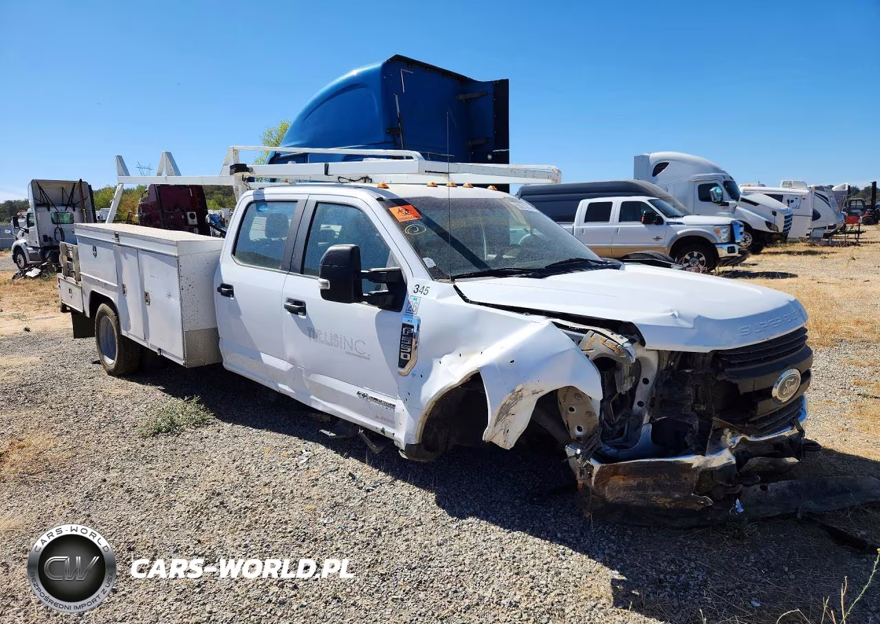 2017 Ford F550 Super Duty VIN:1FD0W5HTXHEE51442 - 4