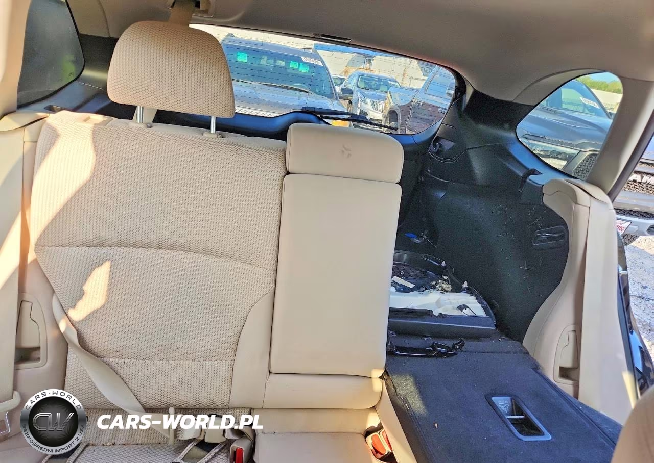 2018 Subaru Outback 2.5I Premium VIN:4S4BSAFCXJ3319475 - 10