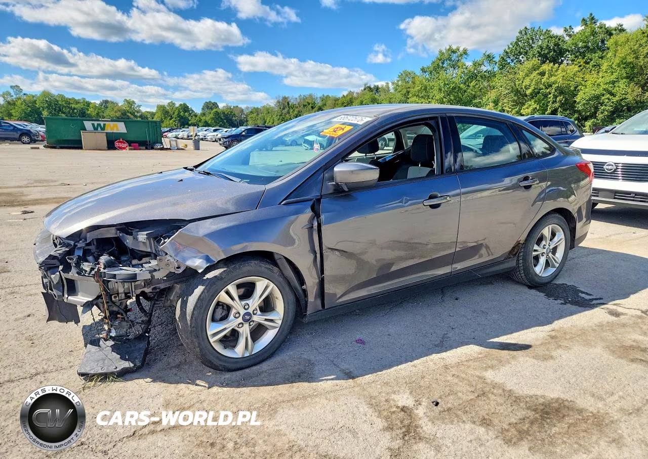 2012 Ford Focus Se VIN:1FAHP3F23CL336162 - 1