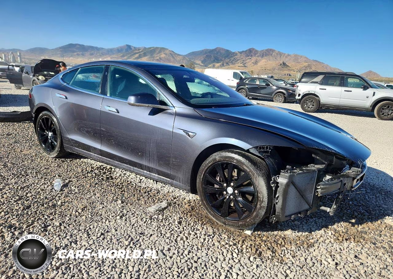 2017 Tesla Model S VIN:5YJSA1E17HF204322 - 4