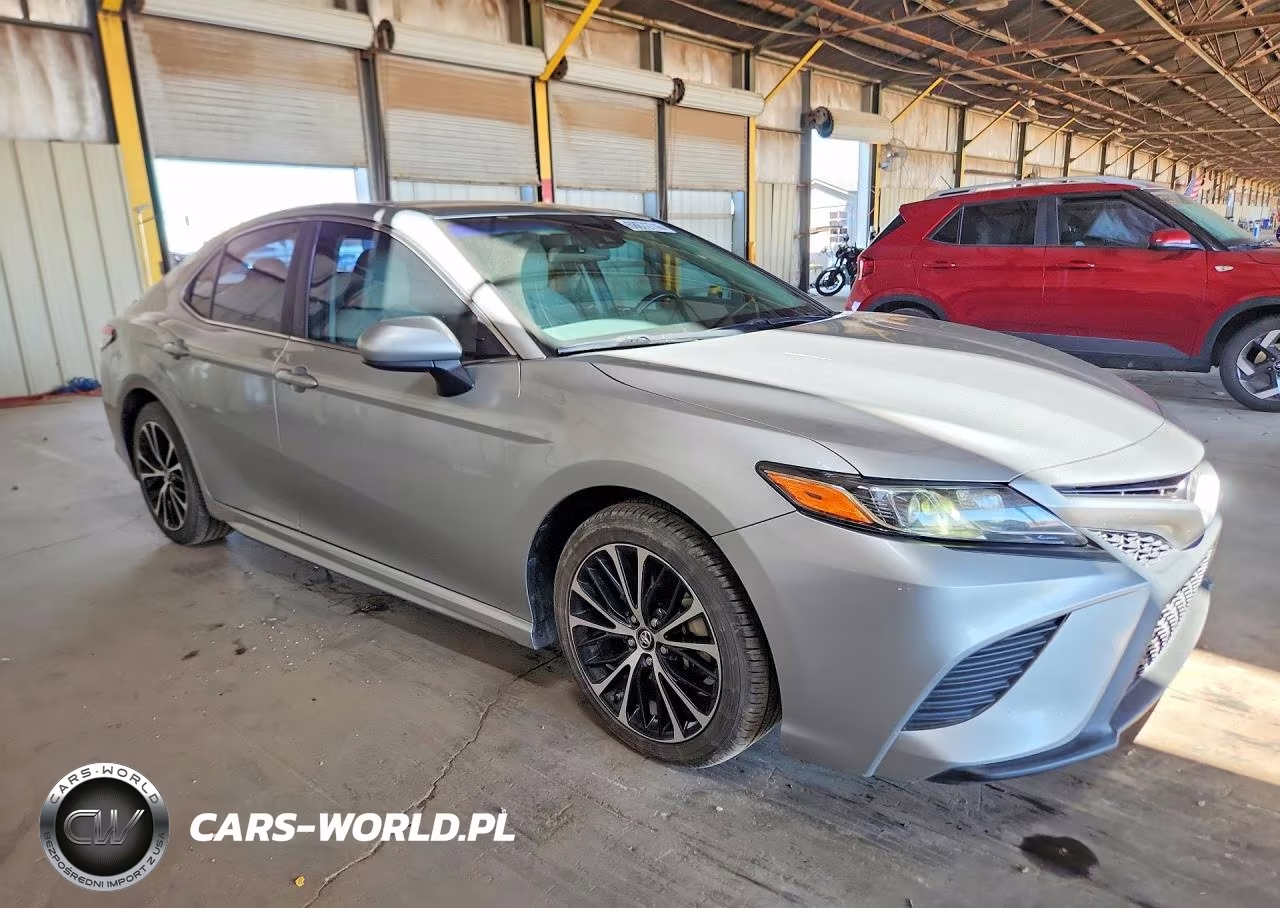 2018 Toyota Camry Se VIN:4T1B11HK1JU109929 - 4