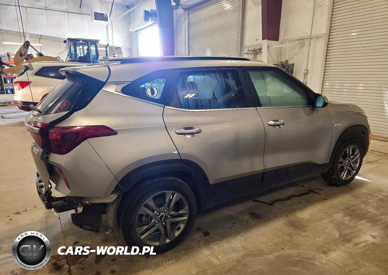 2023 Kia Seltos S VIN:KNDEUCAA5P7351412 - 3