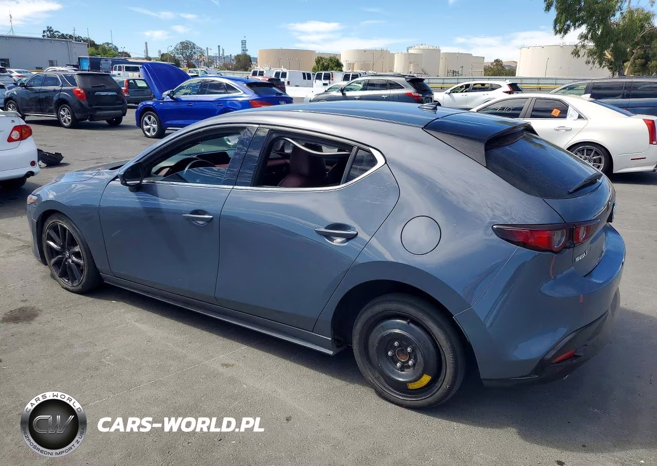 2020 Mazda 3 Premium VIN:JM1BPANM0L1173912 - 2