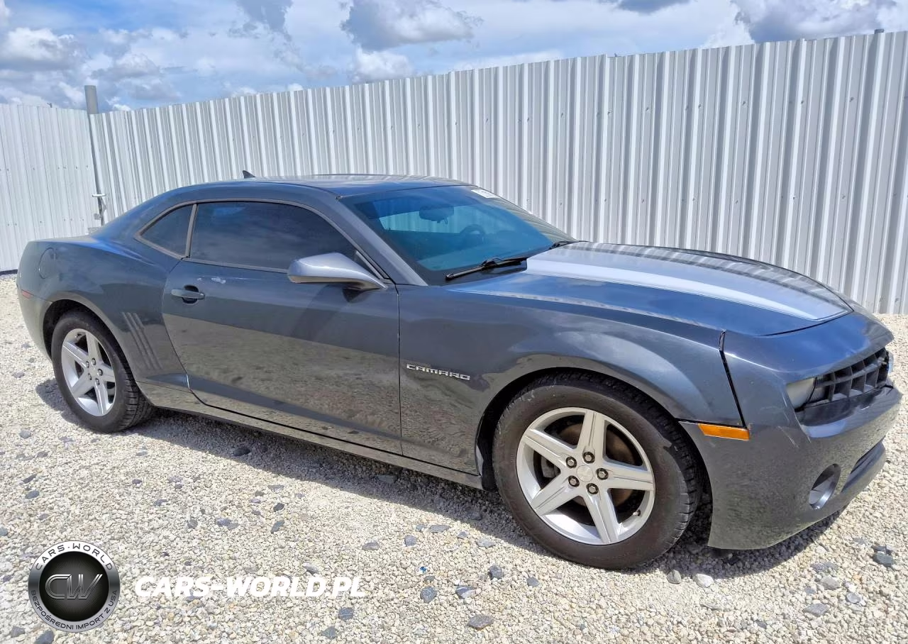 2011 Chevrolet Camaro Ls VIN:2G1FE1ED4B9177472 - 4