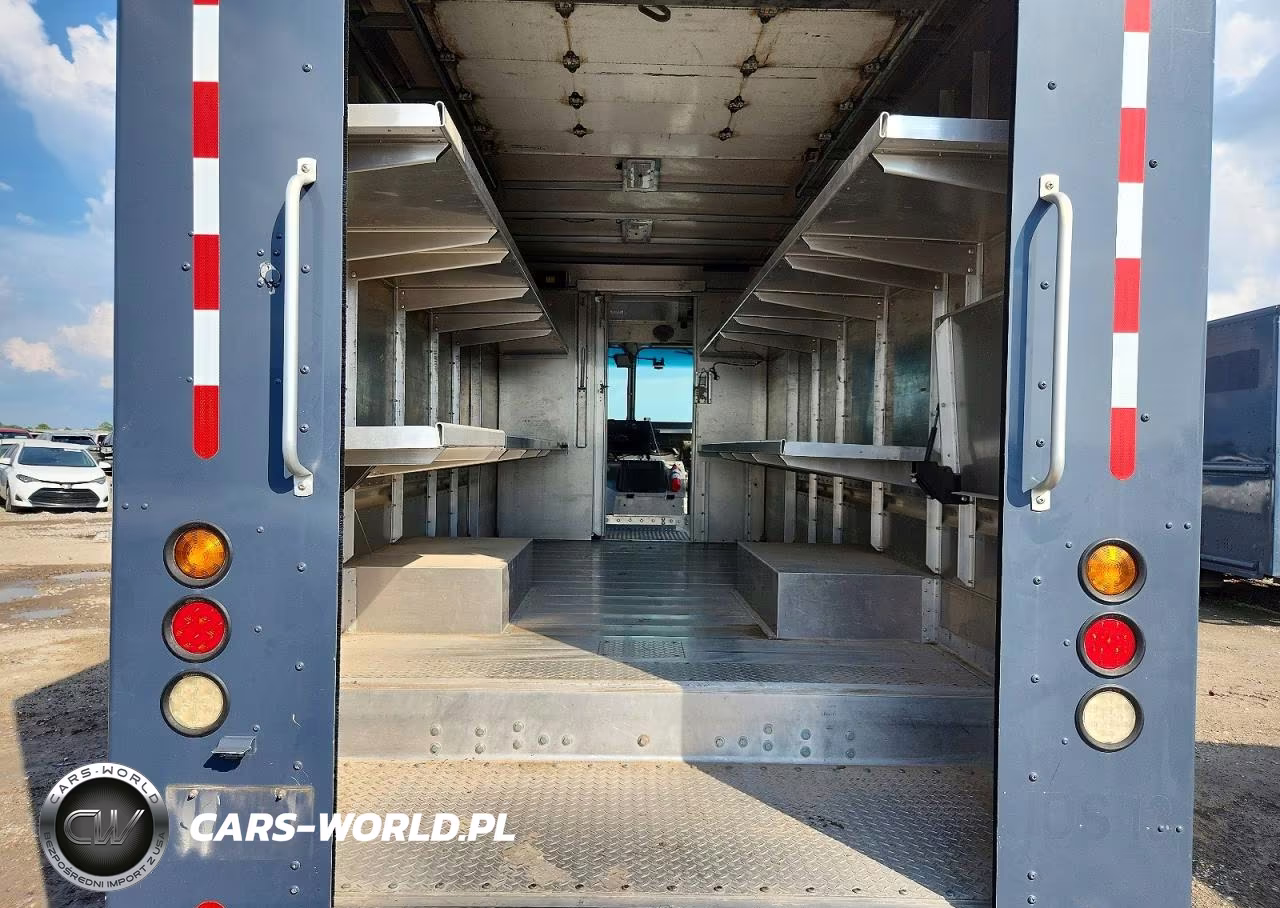 2020 Freightliner Mt45G Chassis Delivery Truck VIN:4UZAC2EA7LCMH8113 - 10