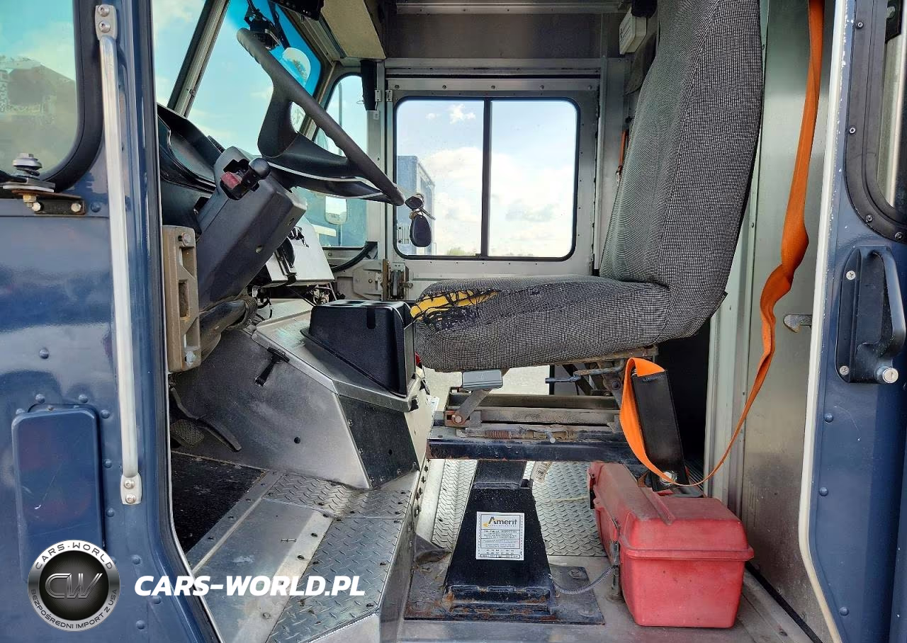 2020 Freightliner Mt45G Chassis Delivery Truck VIN:4UZAC2EA7LCMH8113 - 7