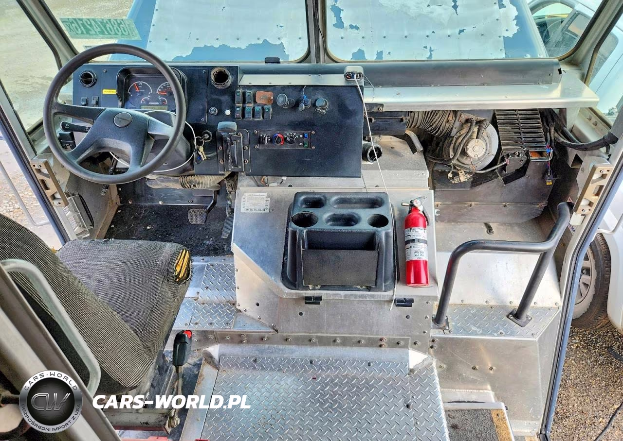 2020 Freightliner Mt45G Chassis Delivery Truck VIN:4UZAC2EA7LCMH8113 - 8