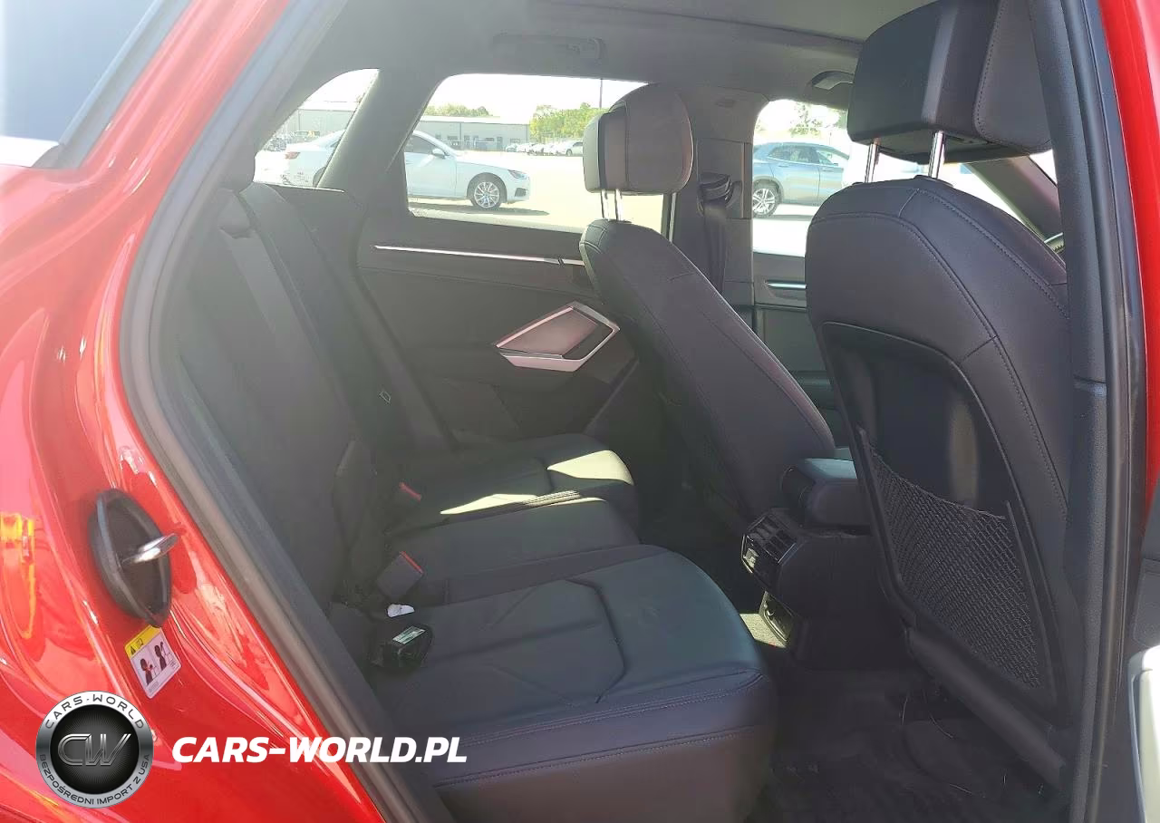 2020 Audi Q3 Premium VIN:WA1AECF38L1085171 - 11