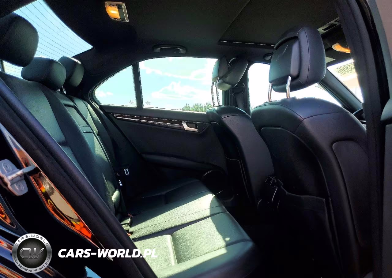 2012 Mercedes-Benz C 300 4Matic VIN:WDDGF8BB6CR193660 - 10