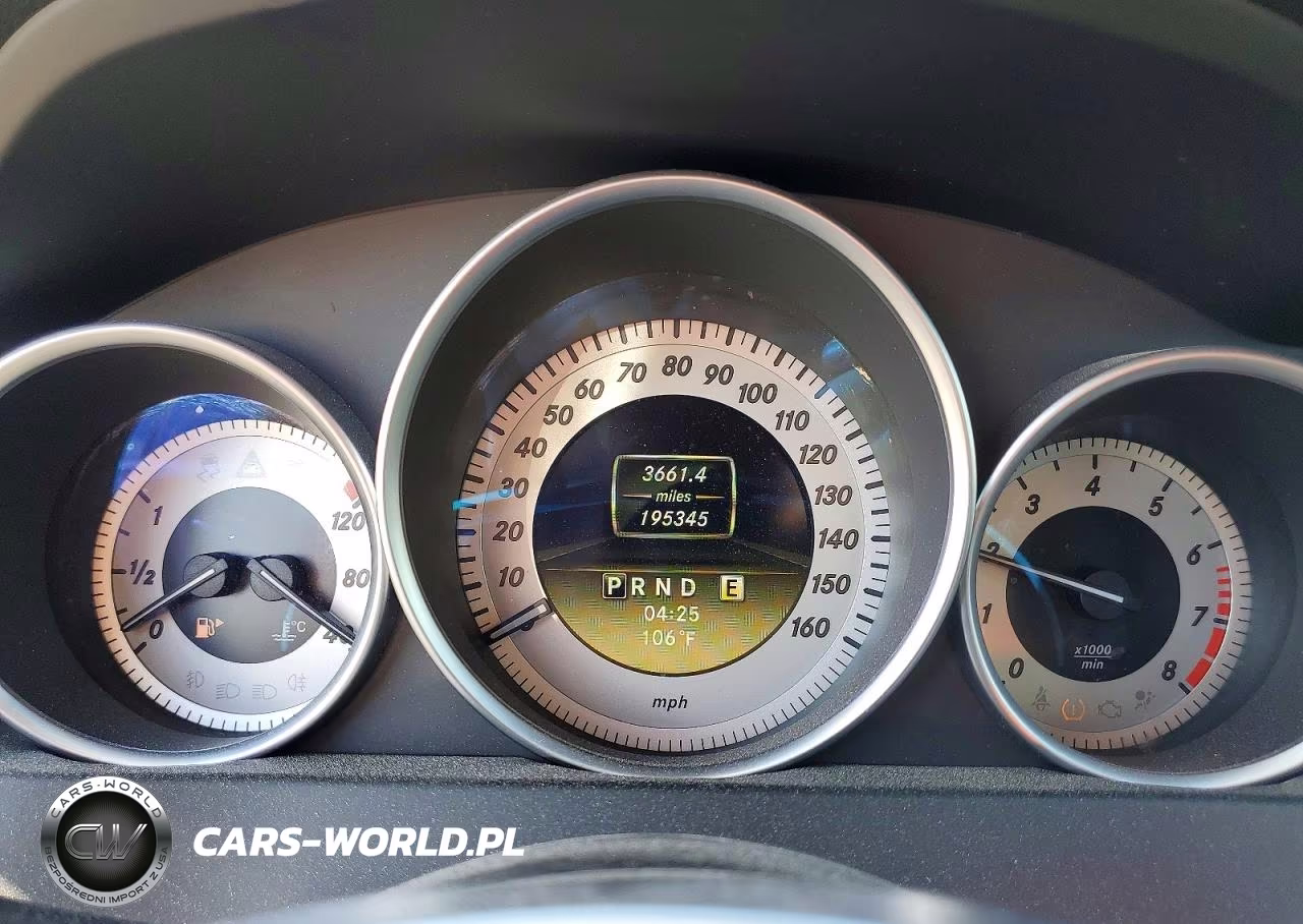 2012 Mercedes-Benz C 300 4Matic VIN:WDDGF8BB6CR193660 - 9