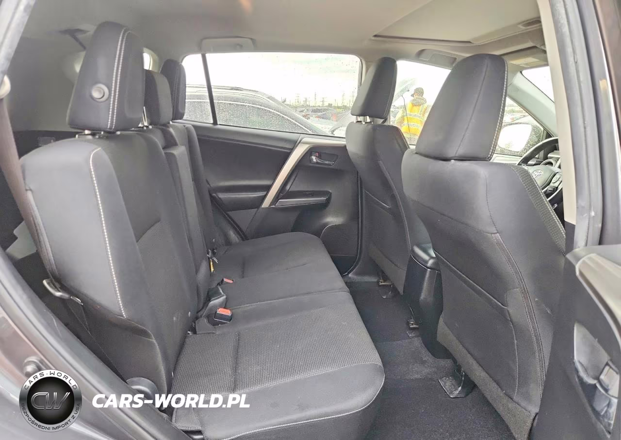 2018 Toyota Rav4 Xle VIN:JTMRFREV2JJ741874 - 10