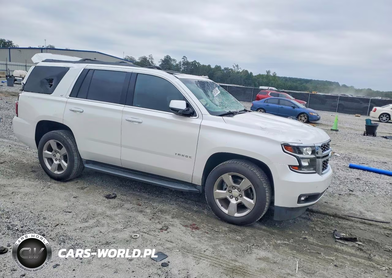 2018 Chevrolet Tahoe K1500 Lt VIN:1GNSKBKC1JR107780 - 4