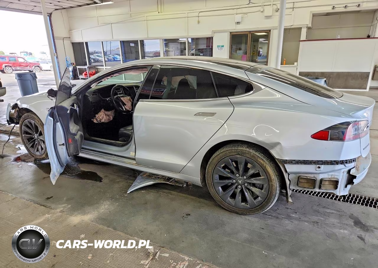 2018 Tesla Model S VIN:5YJSA1E23JF247408 - 2