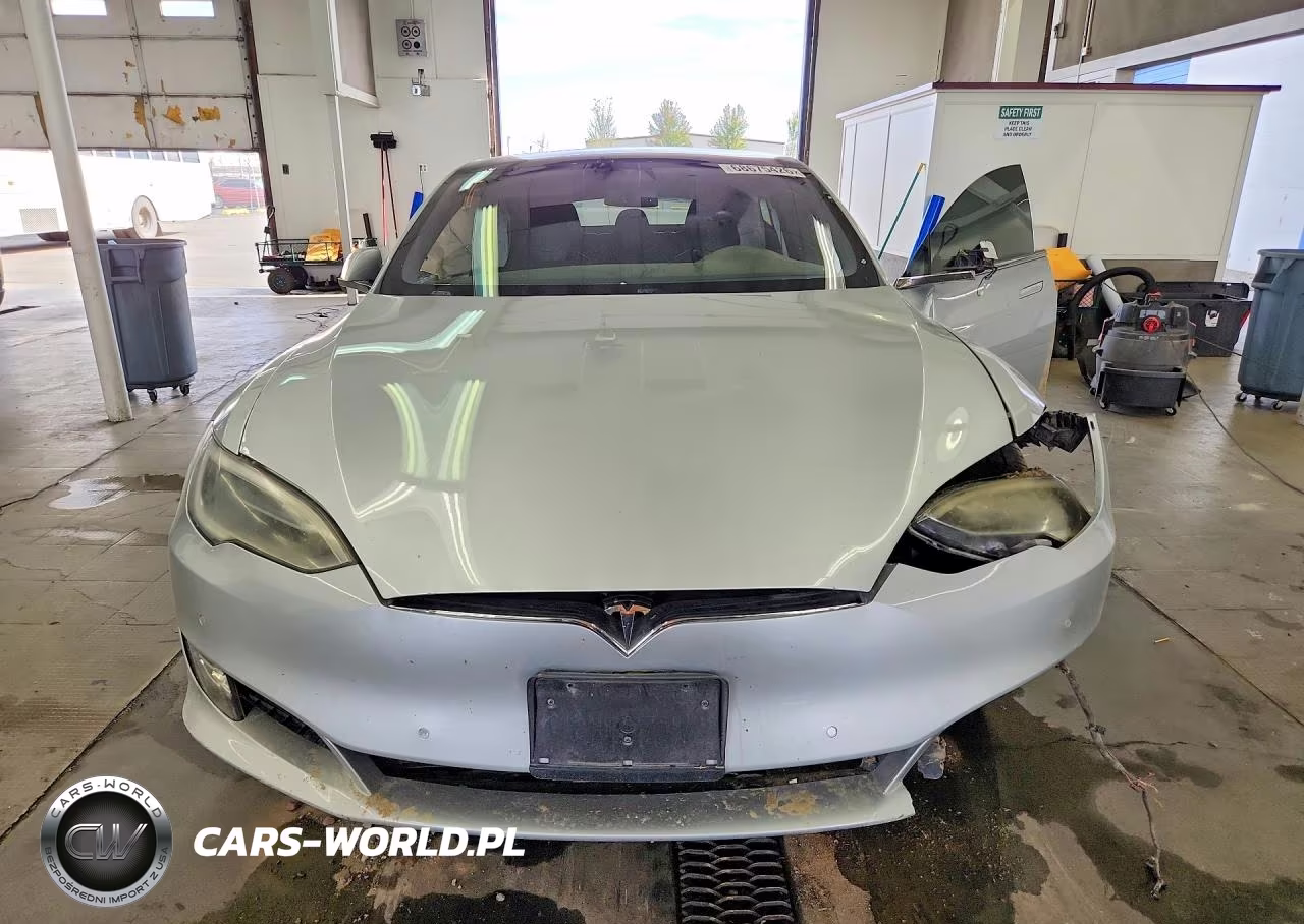 2018 Tesla Model S VIN:5YJSA1E23JF247408 - 5