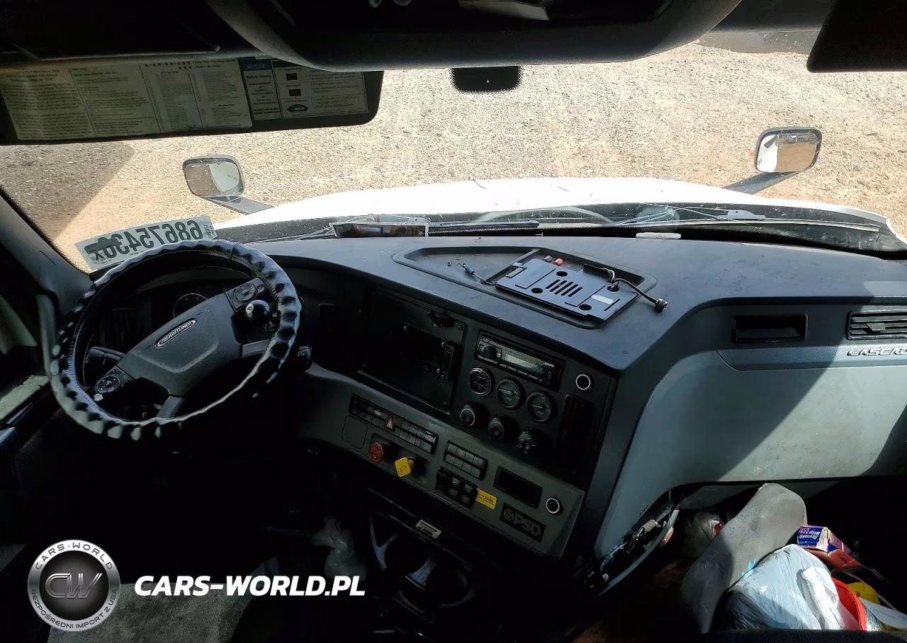 2019 Freightliner Cascadia 126 VIN:3AKJHHDRXKSKB3861 - 8