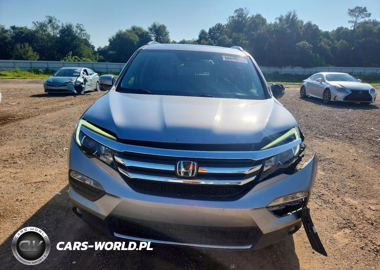 2017 Honda Pilot Touring VIN:5FNYF5H93HB001190 - 5