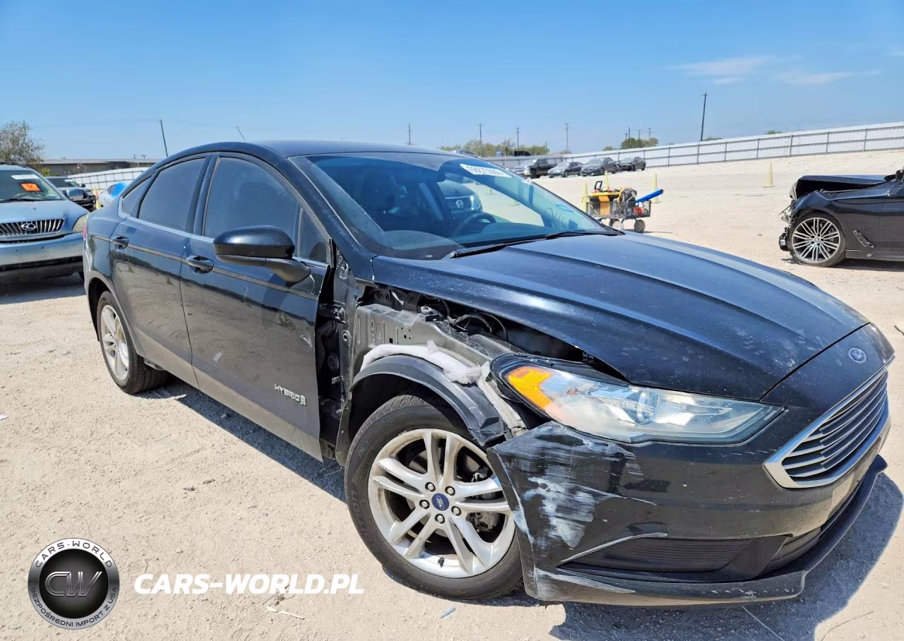 2018 Ford Fusion Se Hybrid VIN:3FA6P0LU5JR274435 - 4