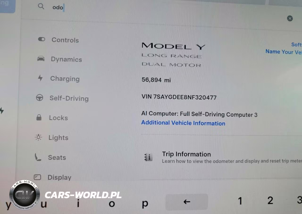 2022 Tesla Model Y VIN:7SAYGDEE8NF320477 - 9