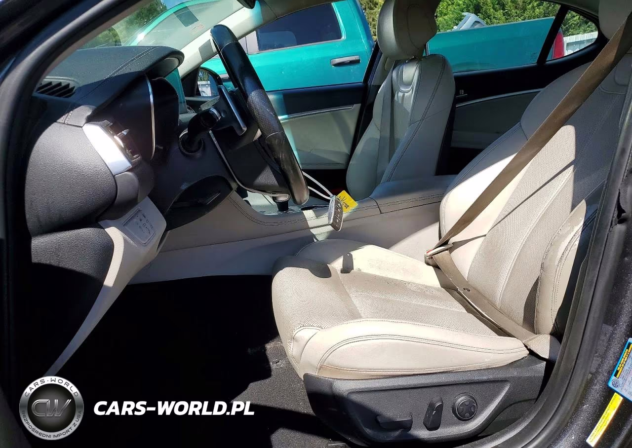 2020 Genesis G70 2.0T VIN:KMTG64LA1LU062627 - 7