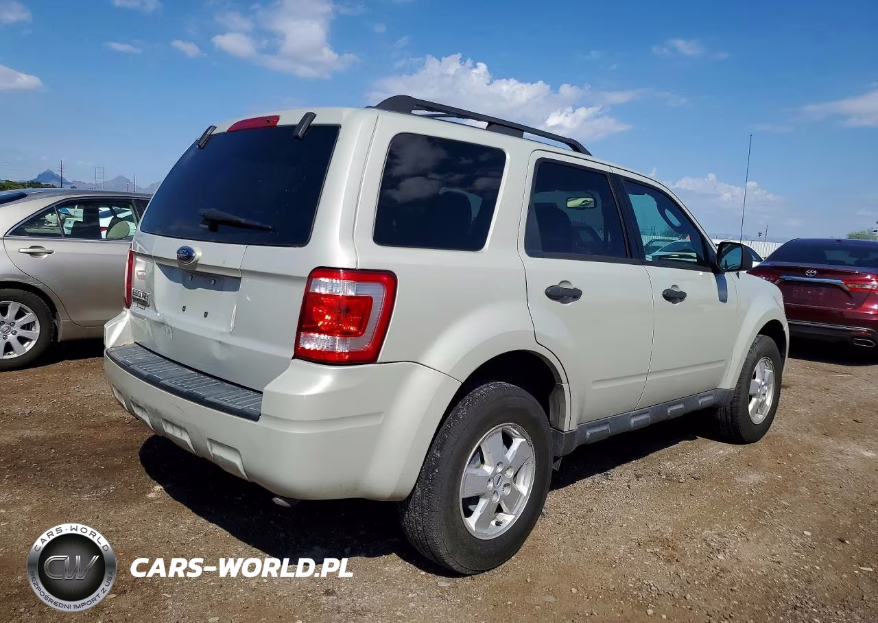 2009 Ford Escape Xlt VIN:1FMCU03719KC59331 - 3