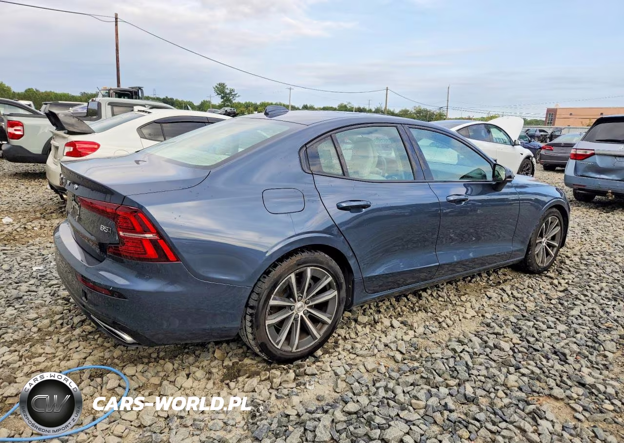 2022 Volvo S60 B5 Momentum VIN:7JRL12TZ1NG193386 - 3